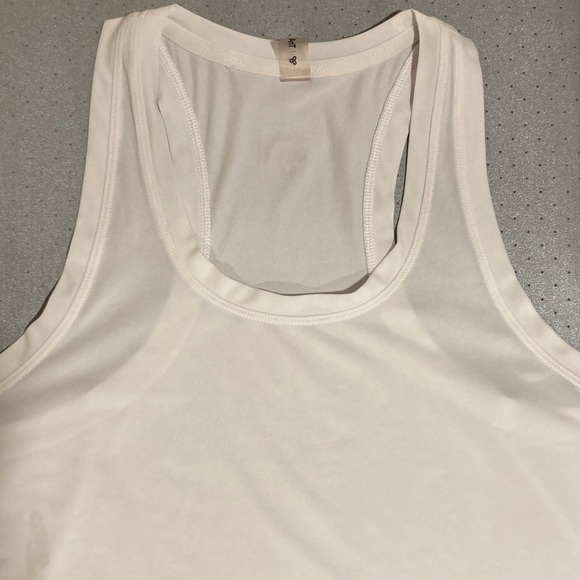 TnAction Revolve Tank - Picture 15 of 16